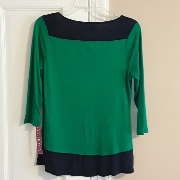 Quarter Length Sleeve Dress Top - Picture 3 of 4